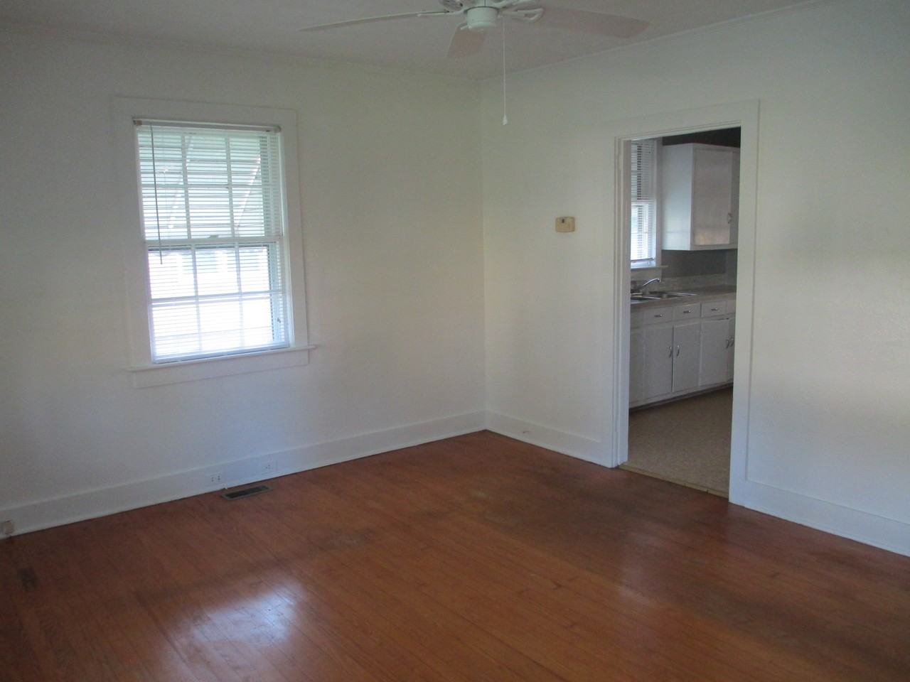 317 Main St - Photo 2 of 13