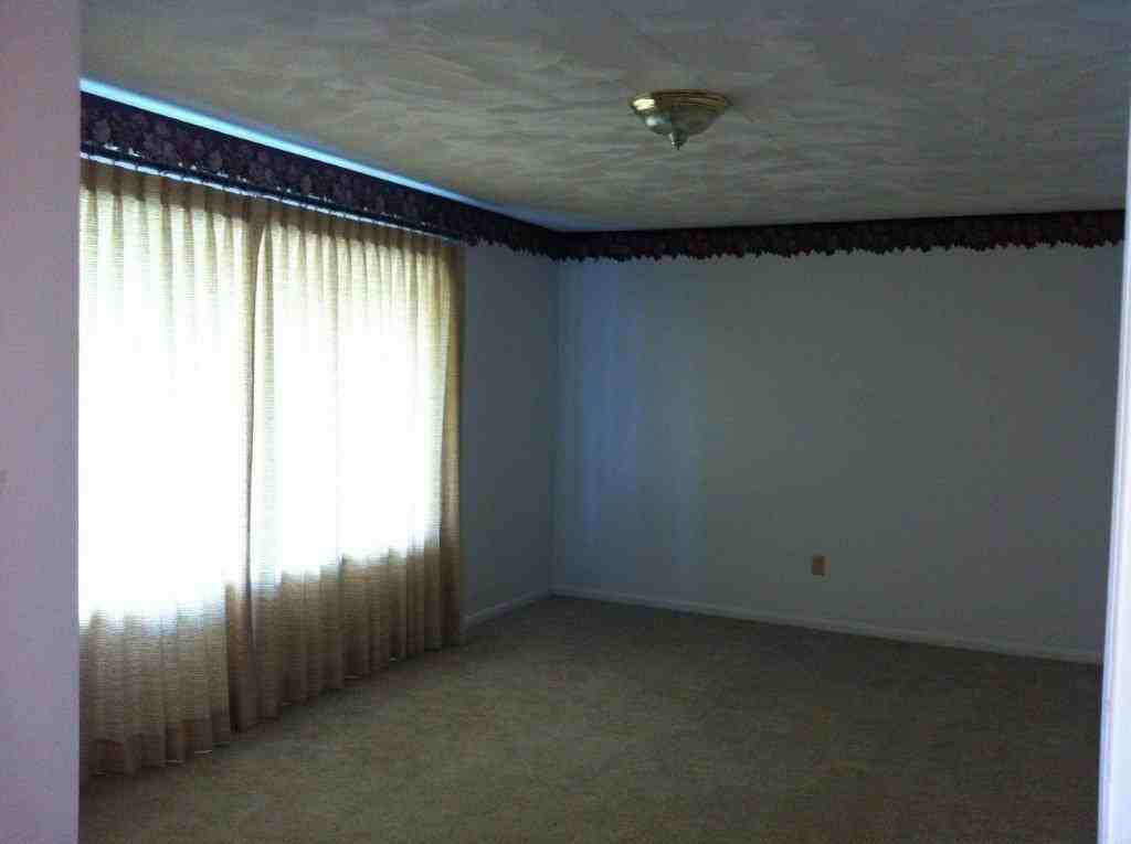 1293 Sheep Hill Rd - Photo 3 of 9