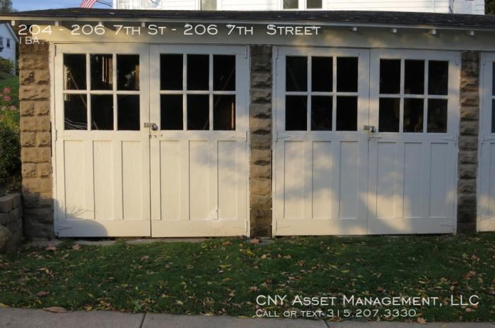 204 - 206 7th St - Photo 2 of 6