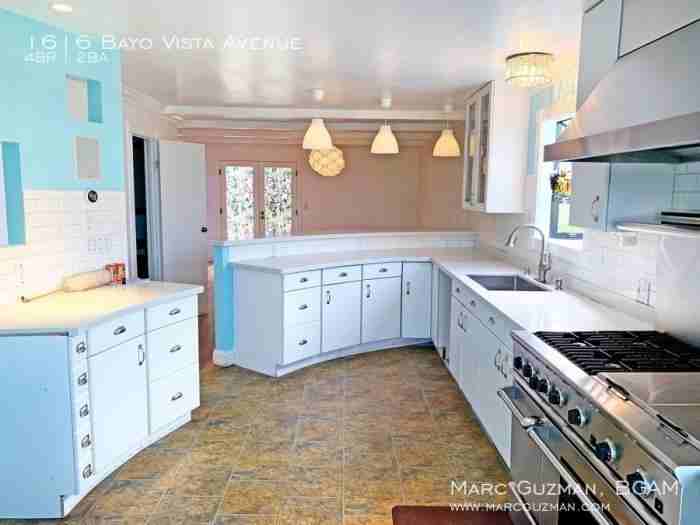 1616 Bayo Vista Avenue - Photo 3 of 17