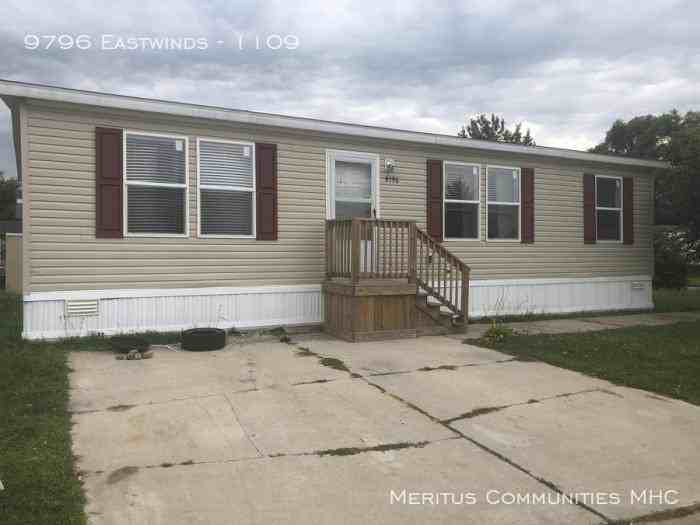 9796 Eastwinds - Photo 2 of 15