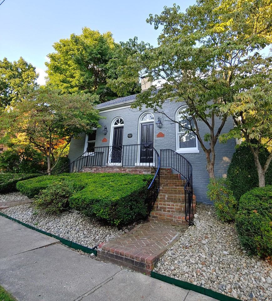 227 S 2Nd St - Photo 2 of 7