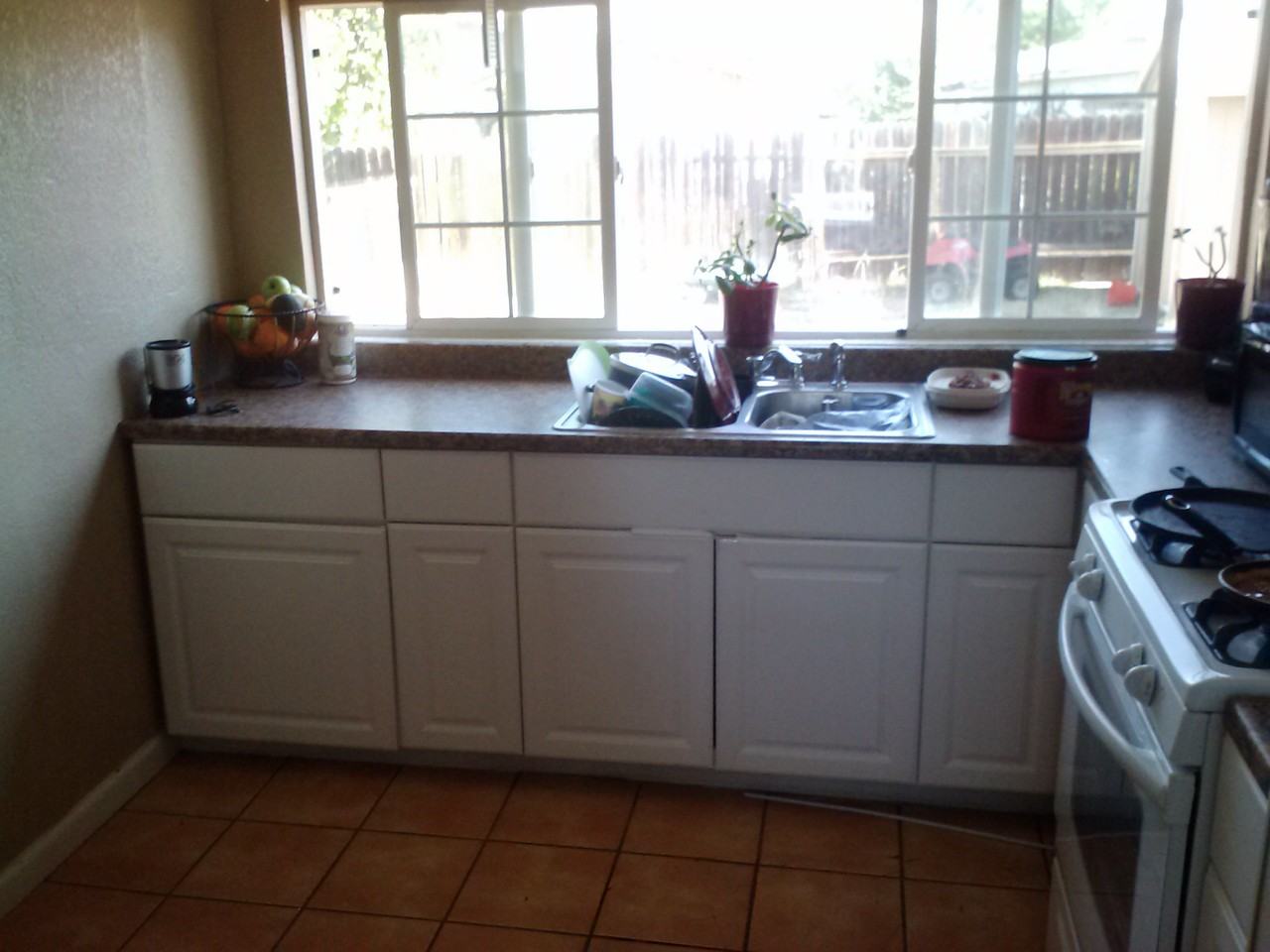 2733 Wah Ave - Photo 3 of 7