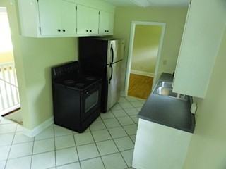 2960 Kentucky Ave N - Photo 2 of 10