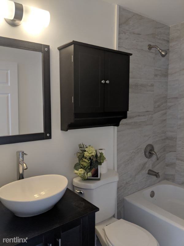 8 Pleasant St 6 - Photo 3 of 12