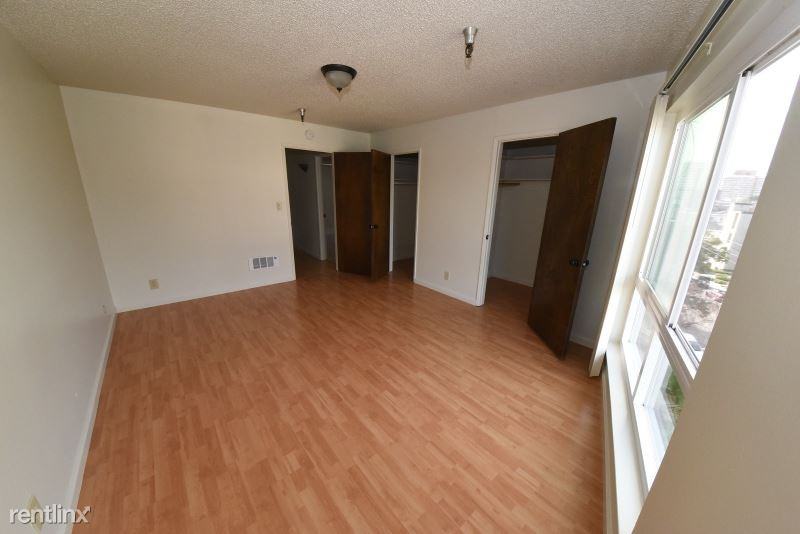 305 Euclid Ave 301 - Photo 3 of 6