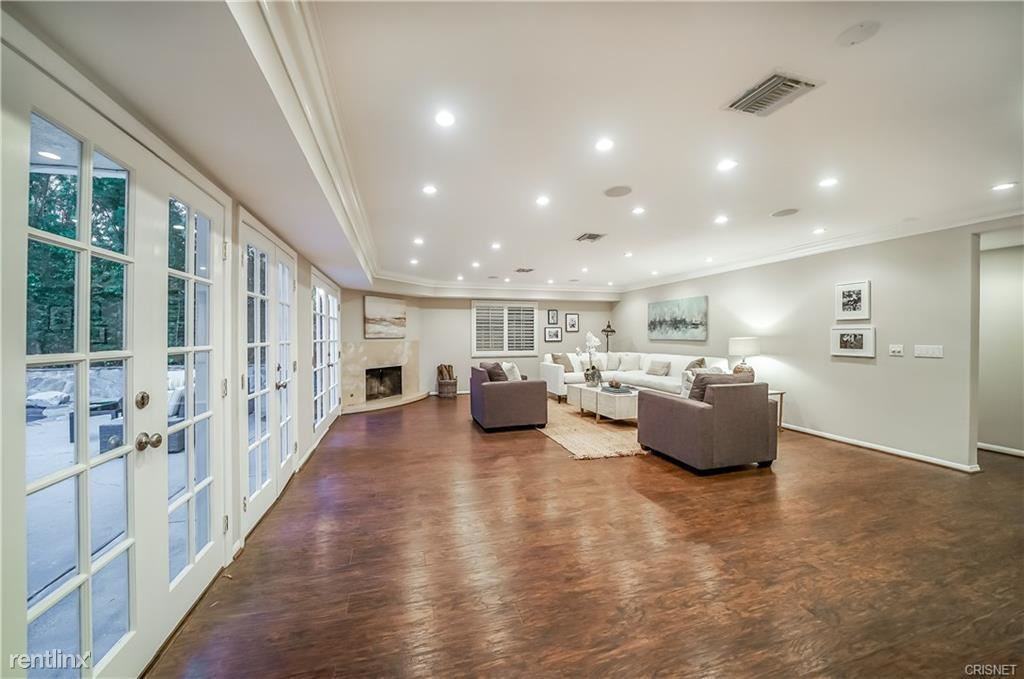 5220 Melvin Ave - Photo 3 of 21