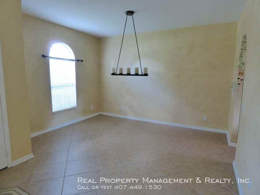 824 Pecori Terrace - Photo 3 of 21