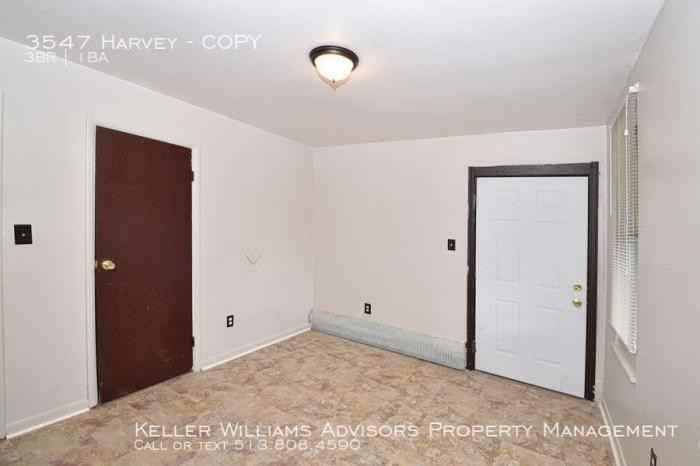 3547 Harvey - Photo 2 of 21