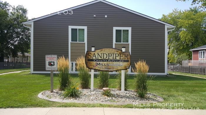 163 1st Ave - Photo 2 of 7