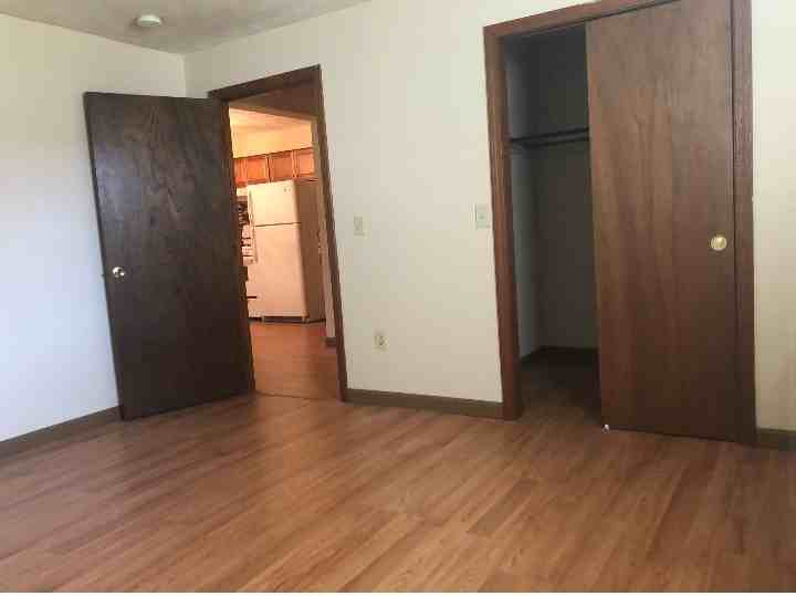 44 Samuel Ave - Photo 2 of 6