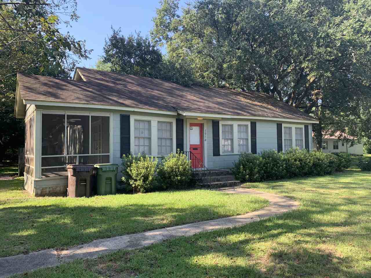 1010 Mamie St - Photo 2 of 24