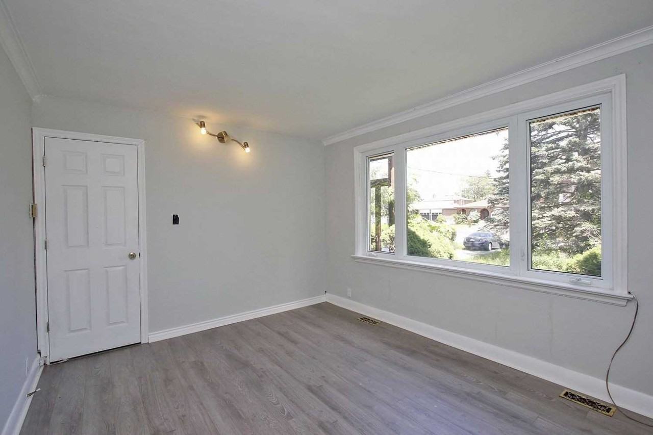 62 Conlins Road - Photo 3 of 12