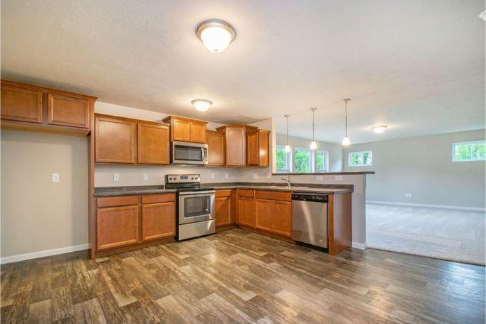 438 Oak Hill Court - Photo 3 of 15