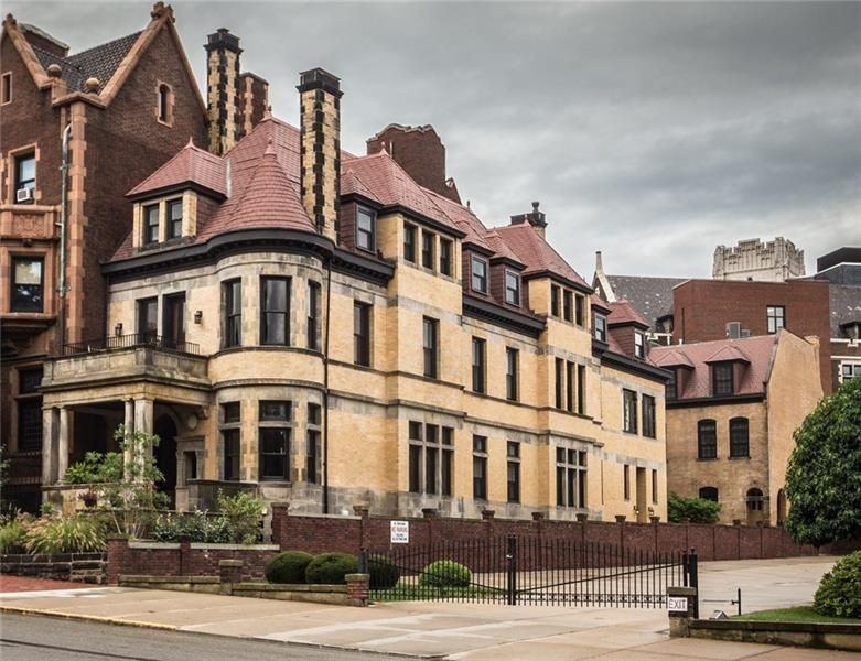 705 Brighton Rd - Photo 2 of 50