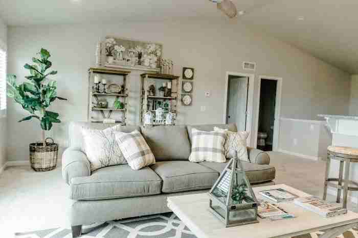 426 Oak Hill Court - Photo 3 of 16