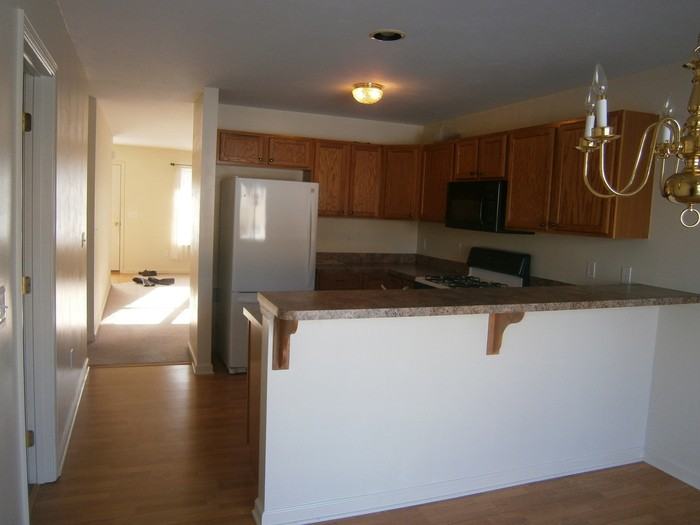 1910 Deerfield Drive - Photo 3 of 21