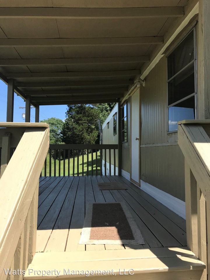 402 Trestle Rd - Photo 3 of 17