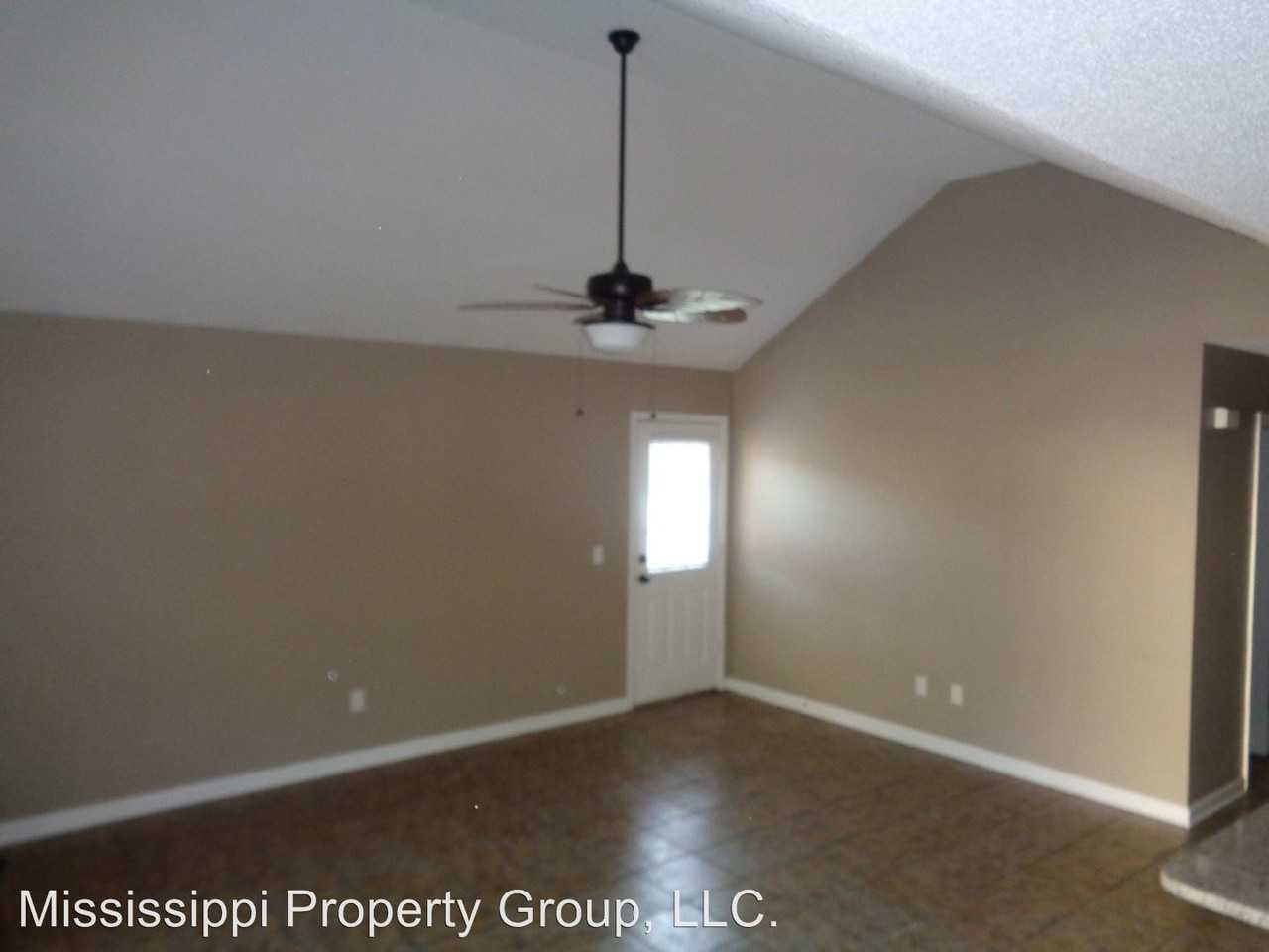 8 County Road 3077 - Photo 2 of 16