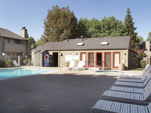 March West Commons - Photo 3 of 11