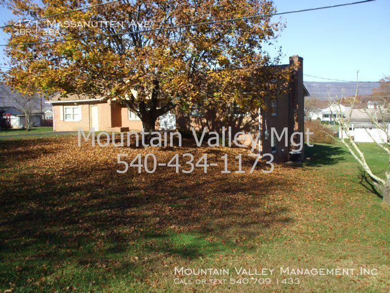 471 Massanutten Ave - Photo 2 of 10