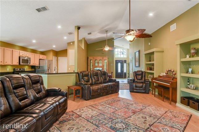 3705 Seminole Dr - Photo 3 of 38