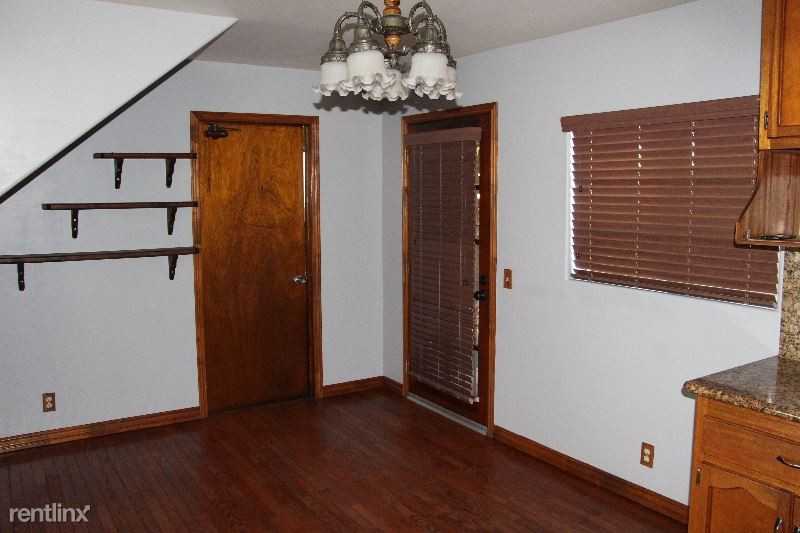 6119 Greenwood Ave. - Photo 3 of 28