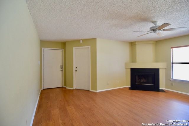 15567 Knollglade - Photo 3 of 8
