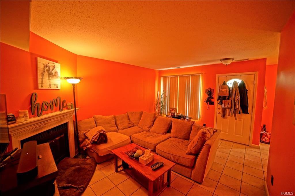 1417 Whispering Hills - Photo 3 of 14