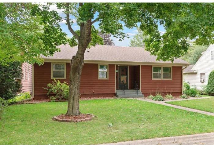 515 4th Avenue Southeast - Photo 3 of 41