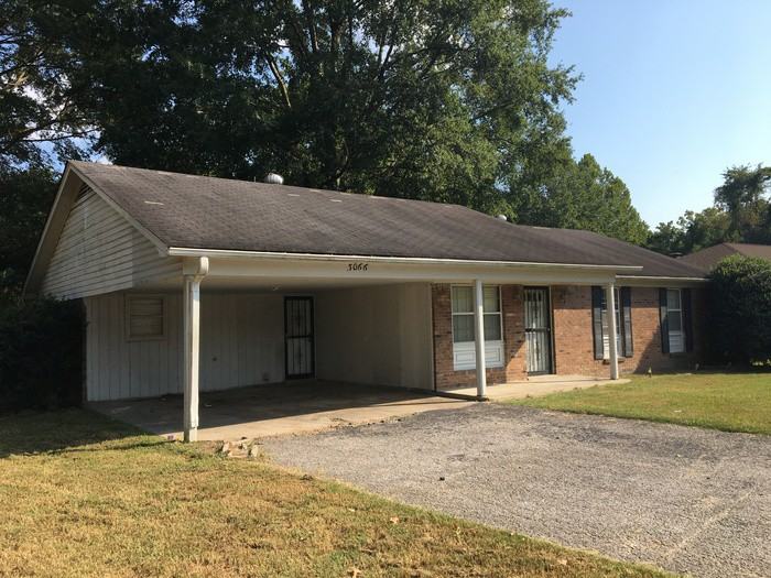 3066 Blackwell Cove - Photo 3 of 13