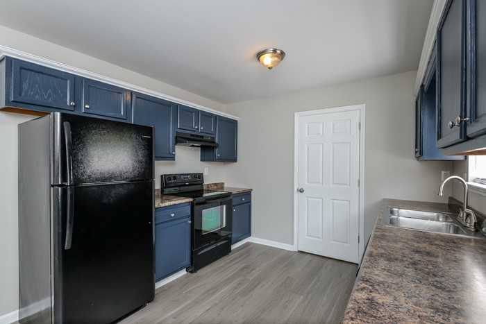 375 Orange Blossom Trail - Photo 3 of 8