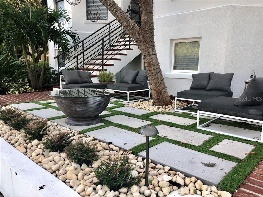 902 S Rome Avenue - Photo 3 of 19