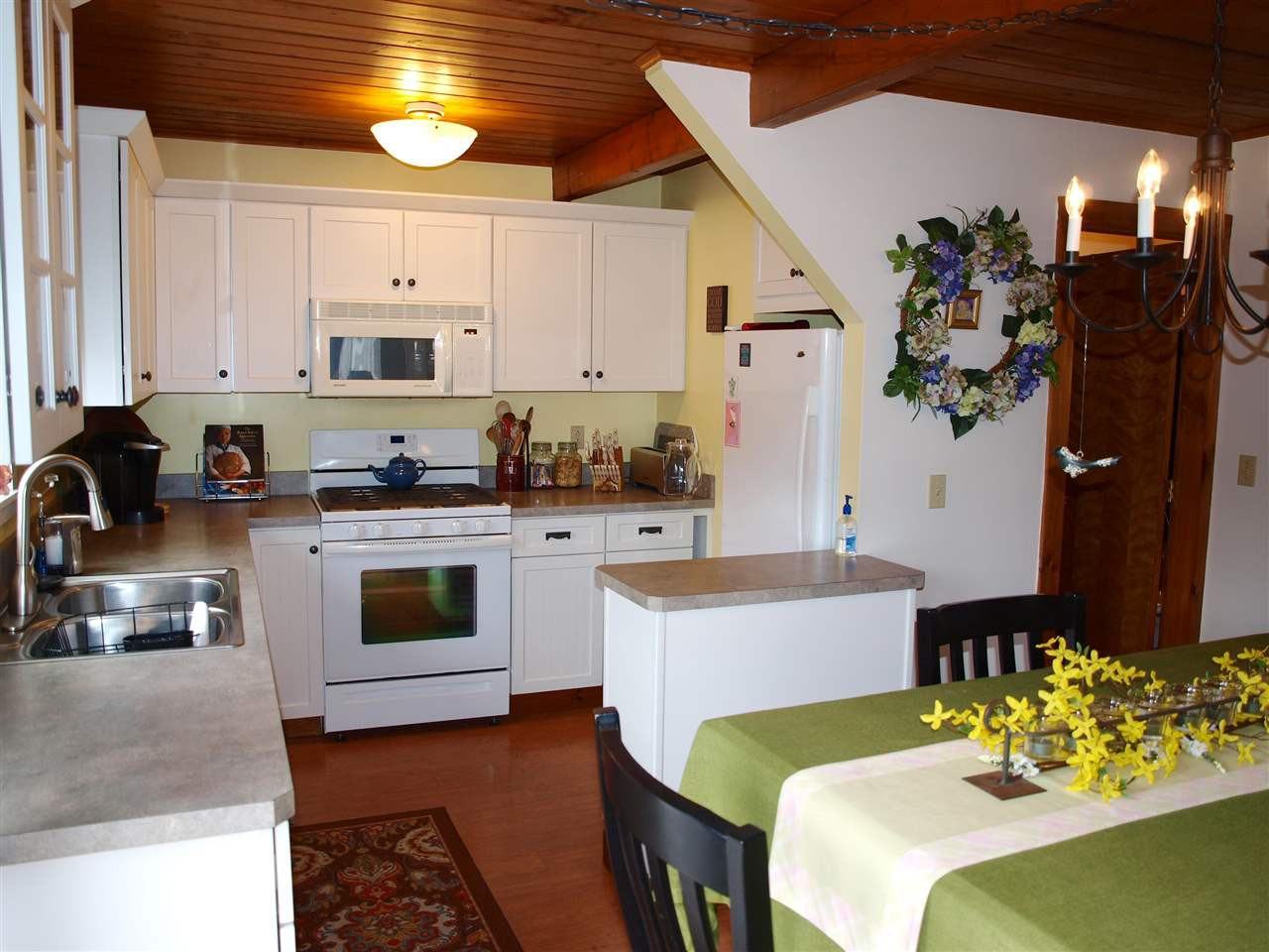 50 Twin View Dr - Photo 2 of 27