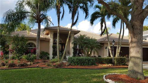 10719 Northwest 49th Manor - Photo 2 of 8