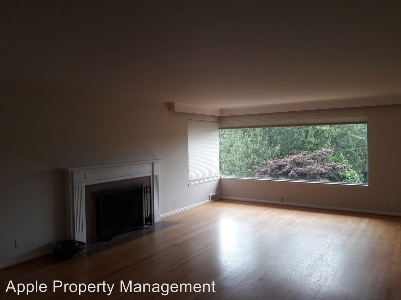 1911 31st Ave W - Photo 3 of 20