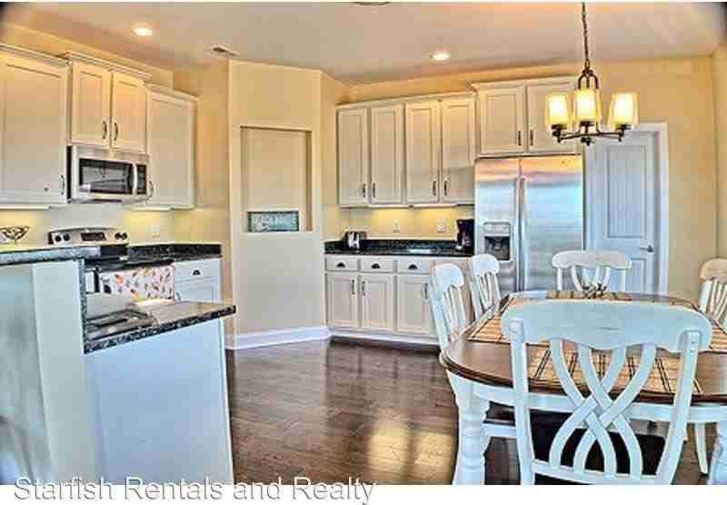 207B 207b Seashore Dr - Photo 3 of 13