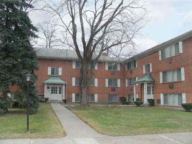 Eastwood Apartments - Photo 3 of 5