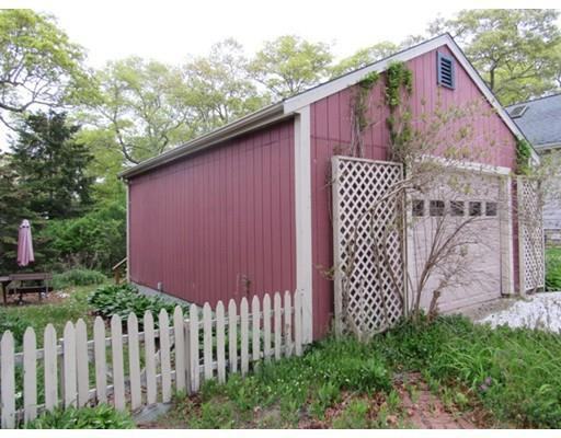 10 Blueberry Rd - Photo 2 of 20