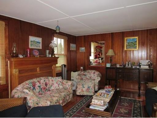 10 Blueberry Rd - Photo 3 of 20