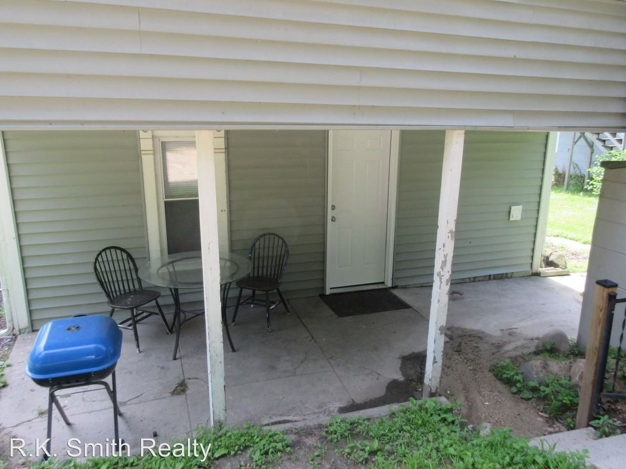 609 S. Main St. - Photo 3 of 12