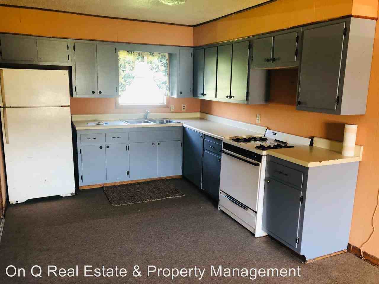 1206 Jewell Drive - Photo 2 of 9