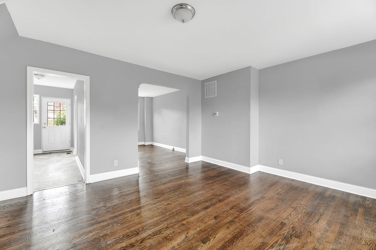 1633 Argonne Dr - Photo 2 of 20