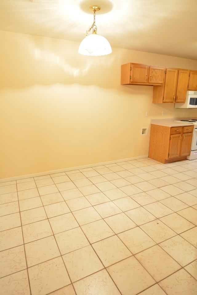 603 E Sandy Ln - Photo 3 of 14