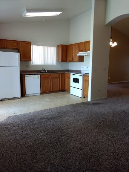 11360 W Chase Dr - Photo 4 of 16