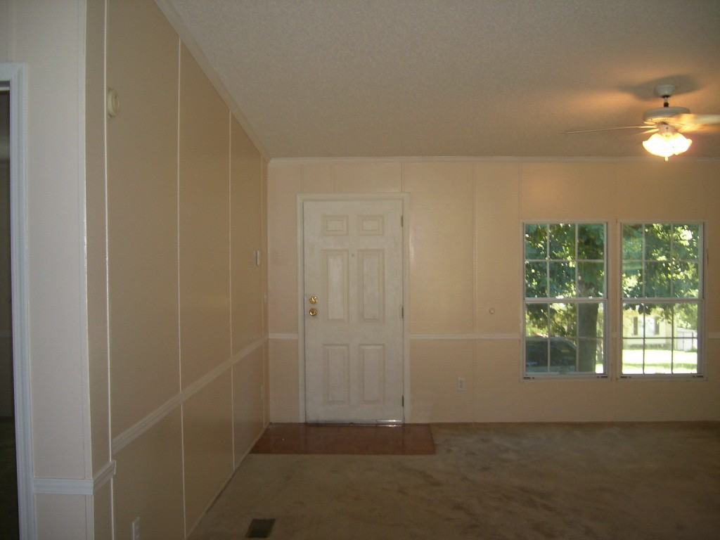 947 Jordan Circle - Photo 3 of 37