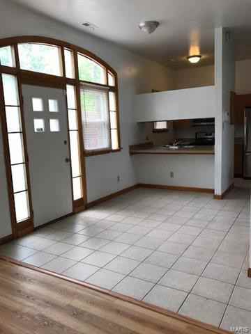 1103 Biddle Street - Photo 2 of 20