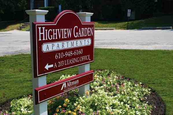 Highview Garden Apartments - Photo 3 of 5