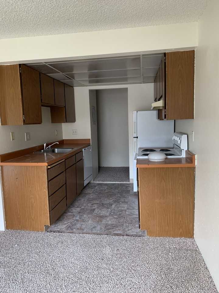 Kingsgate Meadows Apartments 12423 Ne 143rd St, Kingsgate, WA 98034