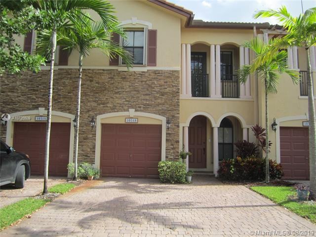10318 NW 30th Ter - Photo 2 of 29